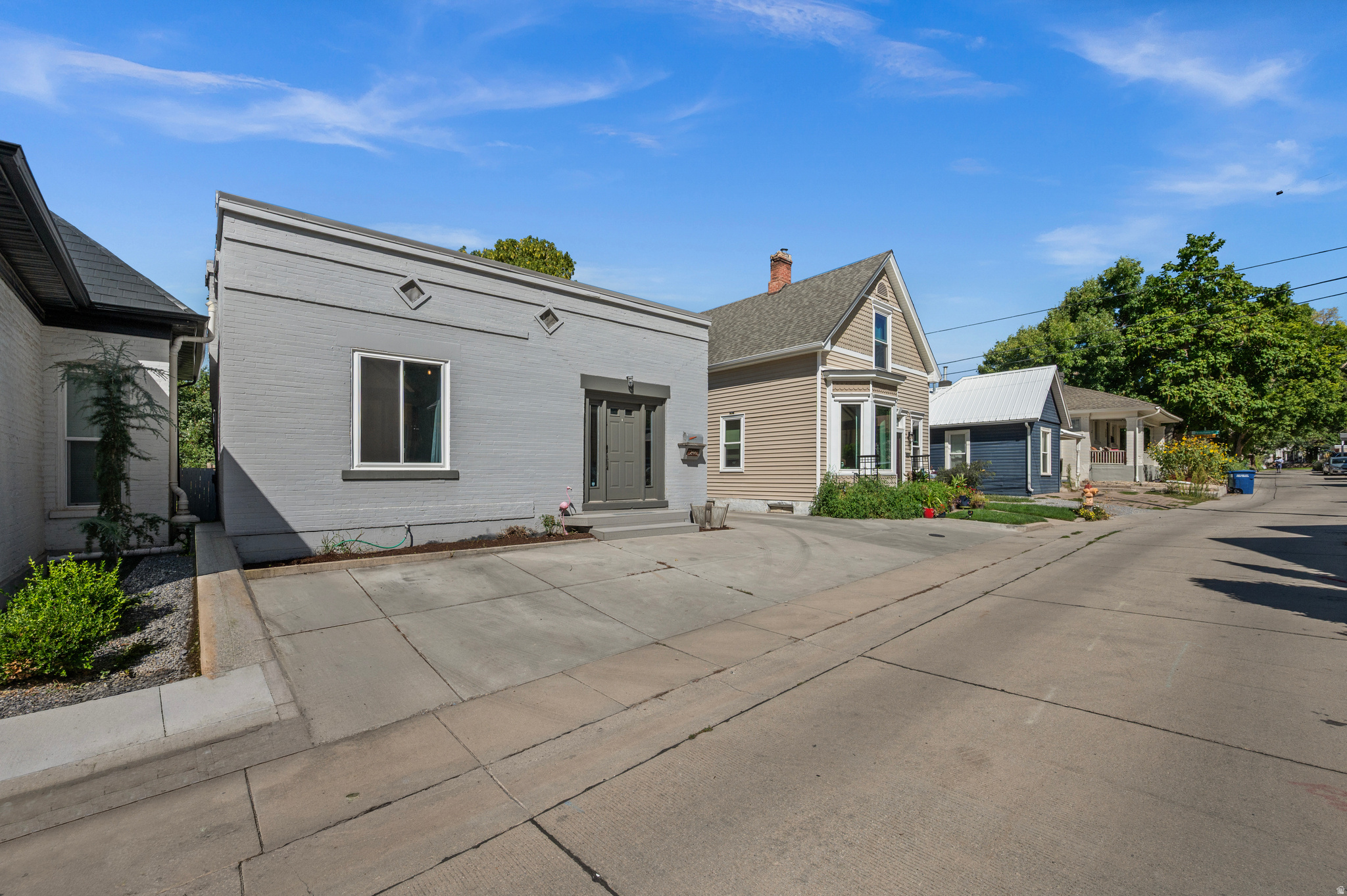 246 S IOWA ST