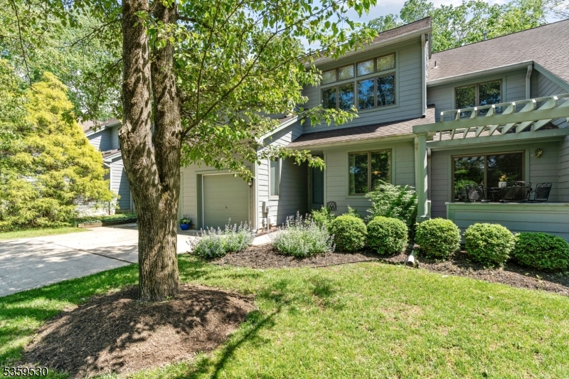 3 Crofton Ct