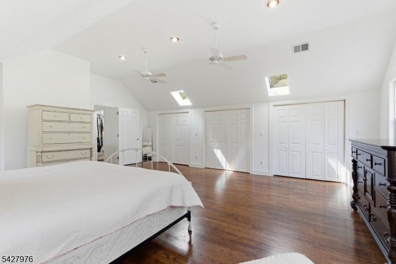 112 Stony Brook Rd