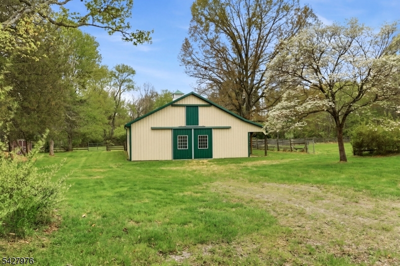 112 Stony Brook Rd