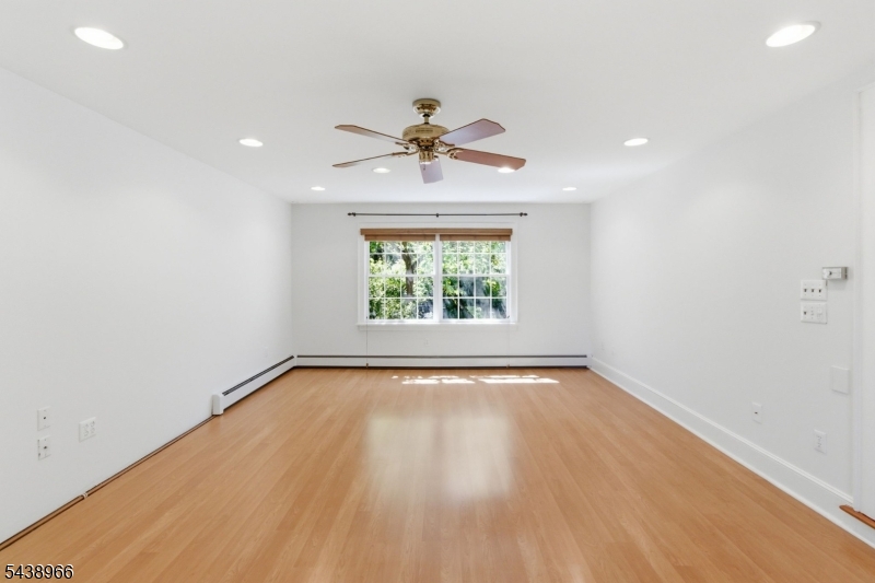 57 Lincoln Ave