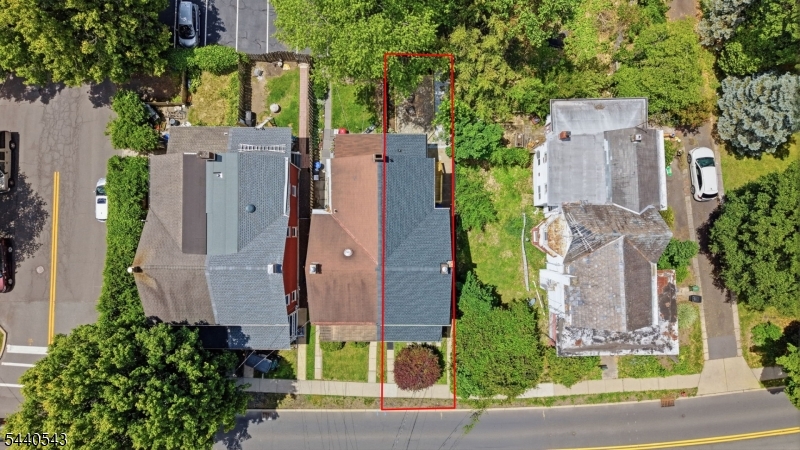 273 N Main St