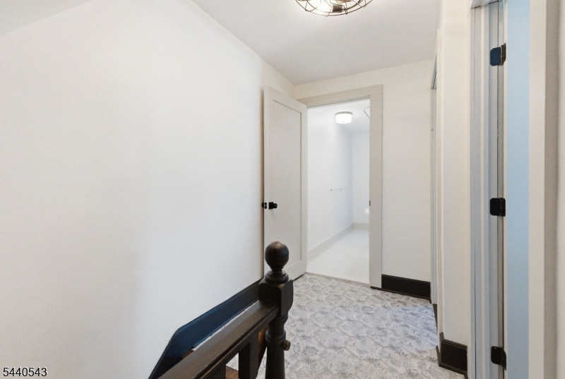 273 N Main St