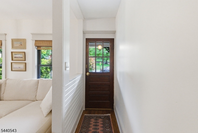 273 N Main St