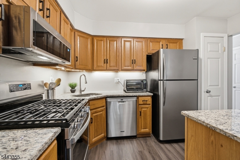 81 Canterberry Cir