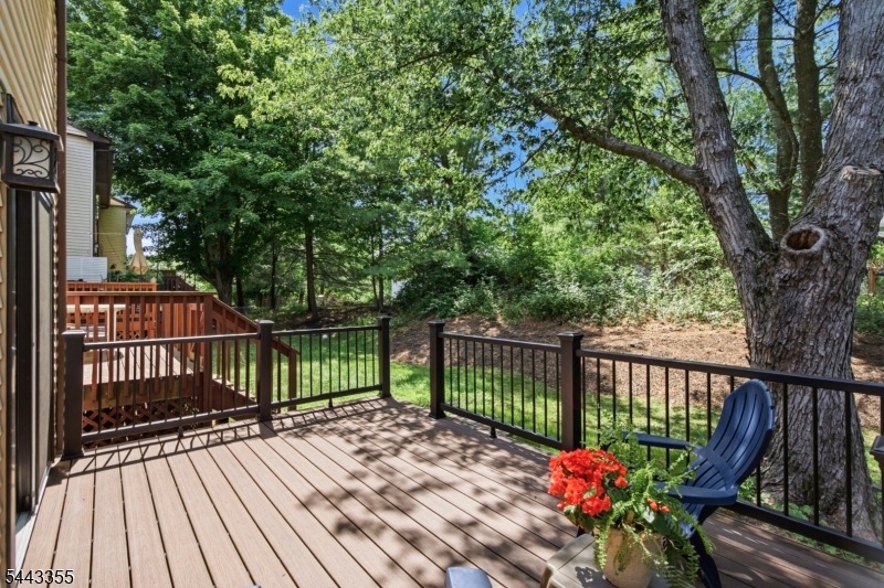 81 Canterberry Cir
