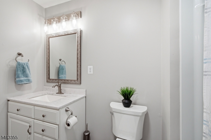 81 Canterberry Cir