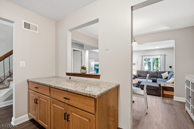 81 Canterberry Cir