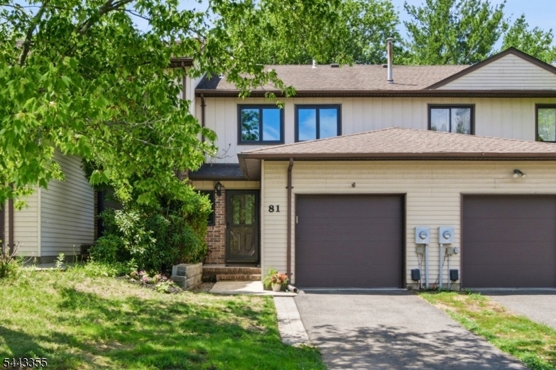 81 Canterberry Cir