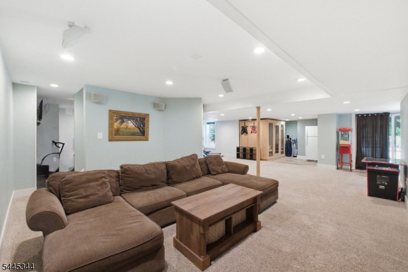 28 Music Mountain Blvd
