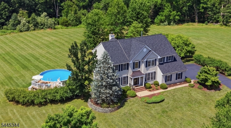 28 Music Mountain Blvd