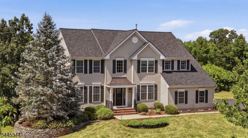 28 Music Mountain Blvd