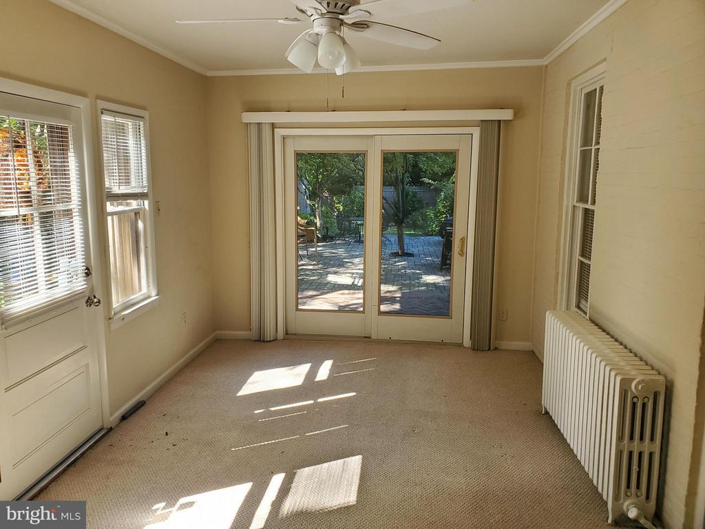 28 YORK ST #1B