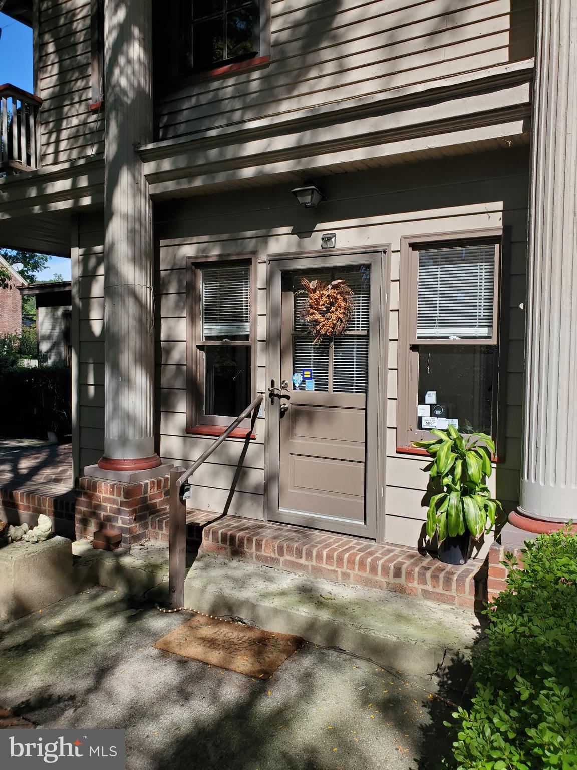 28 YORK ST #1B