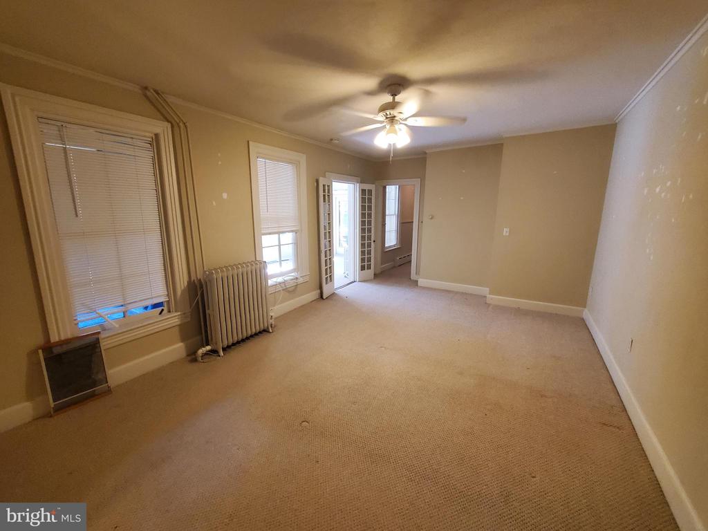 28 YORK ST #1B