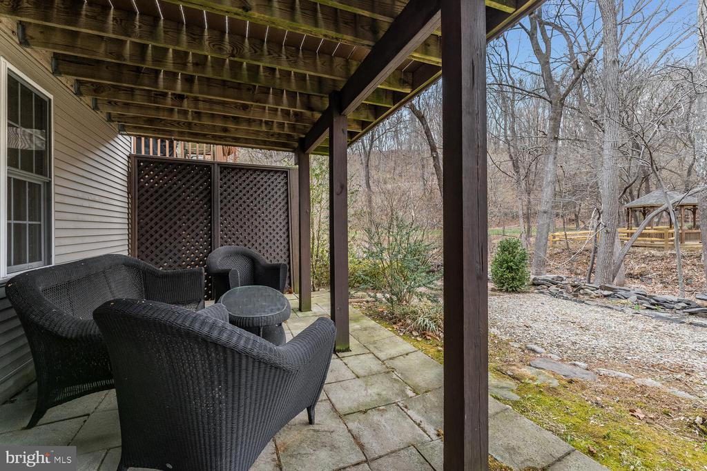 10 ROCK CREEK WOODS