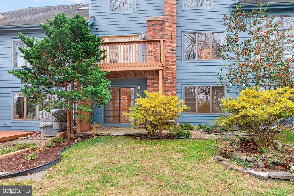 11 STURBRIDGE COURT