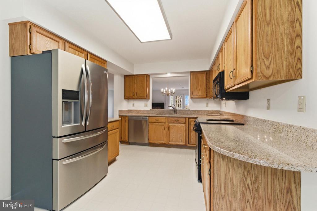 11 STURBRIDGE COURT