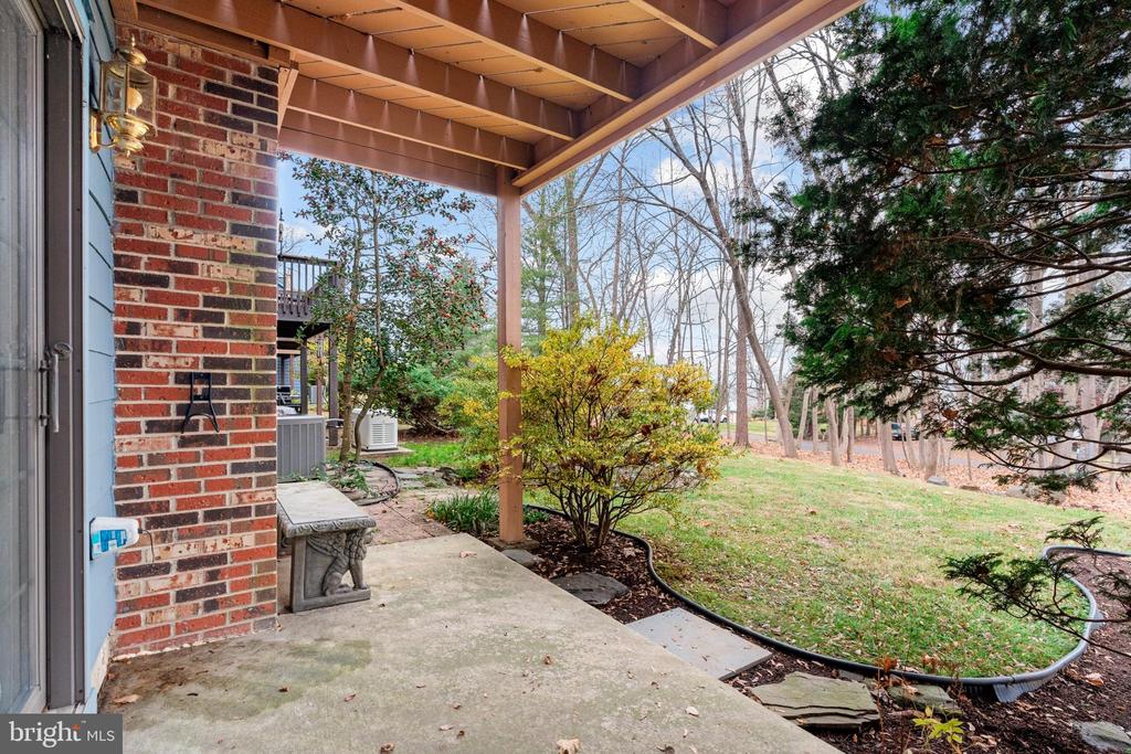 11 STURBRIDGE COURT