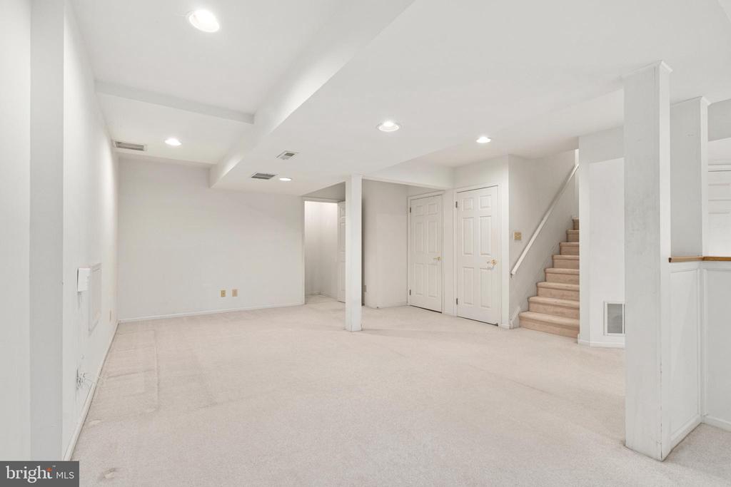 11 STURBRIDGE COURT