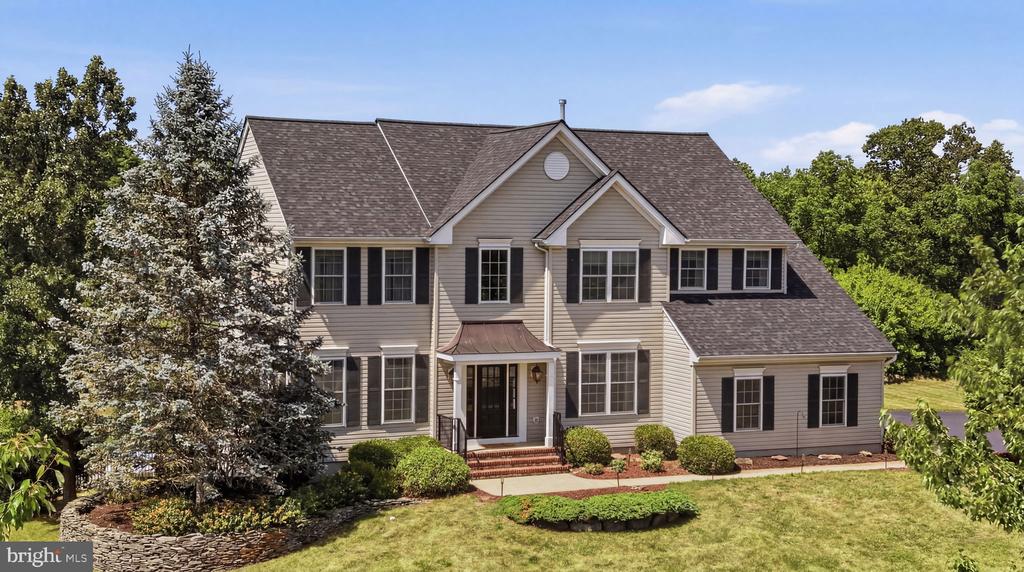 28 MUSIC MOUNTAIN BOULEVARD