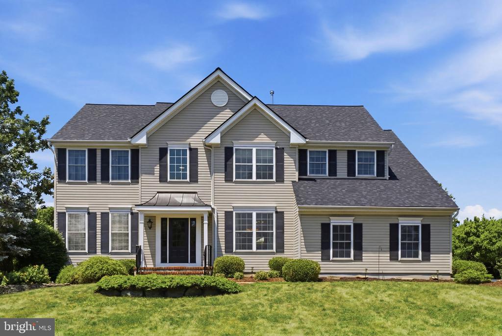 28 MUSIC MOUNTAIN BOULEVARD
