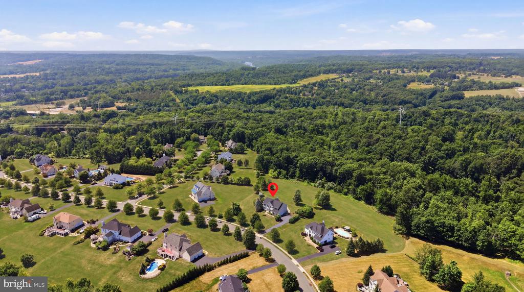 28 MUSIC MOUNTAIN BOULEVARD