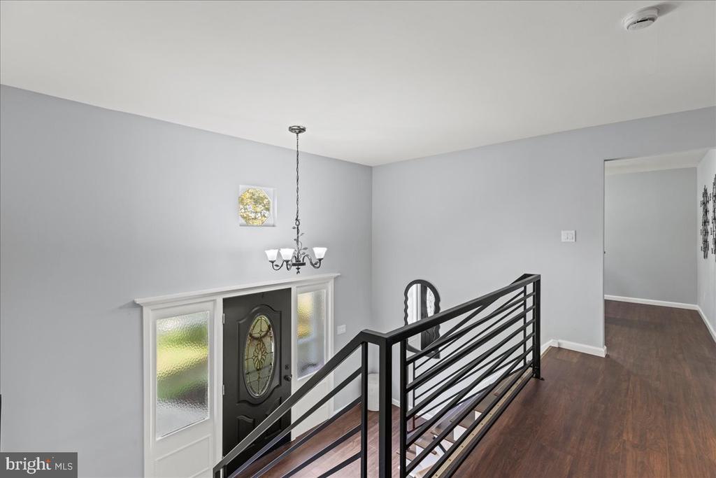 4 Huron Way