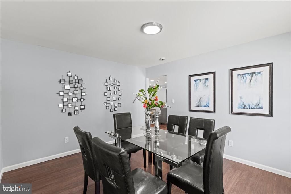 4 Huron Way