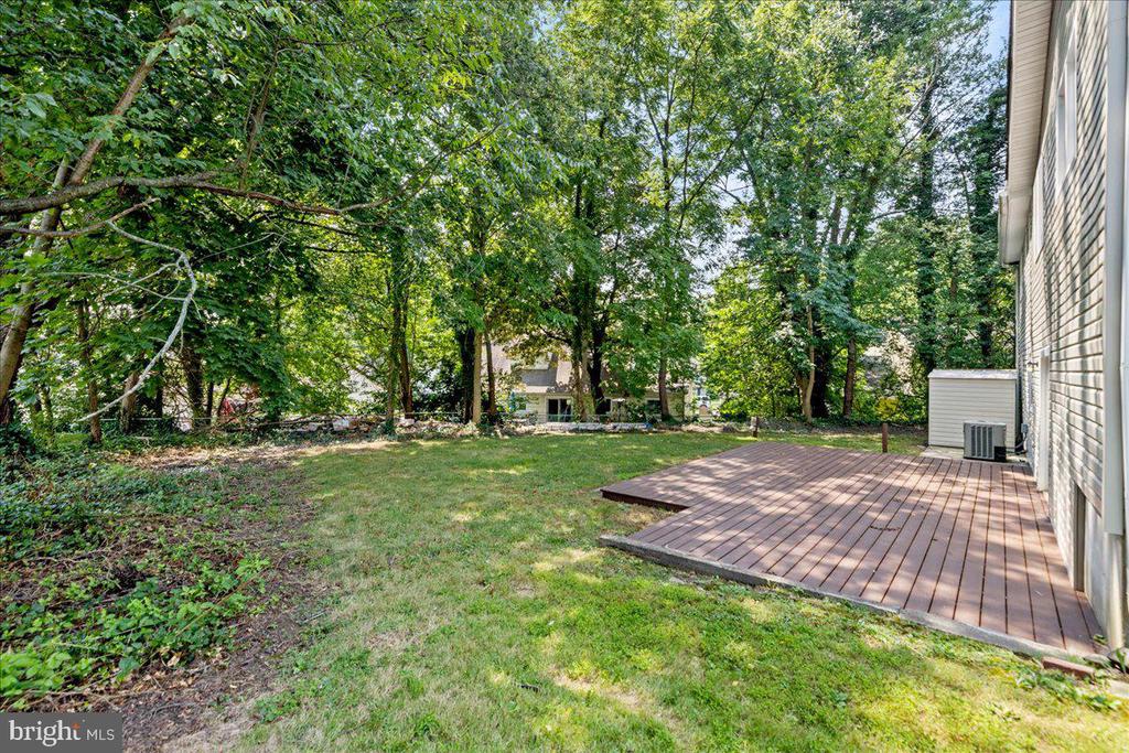 4 Huron Way
