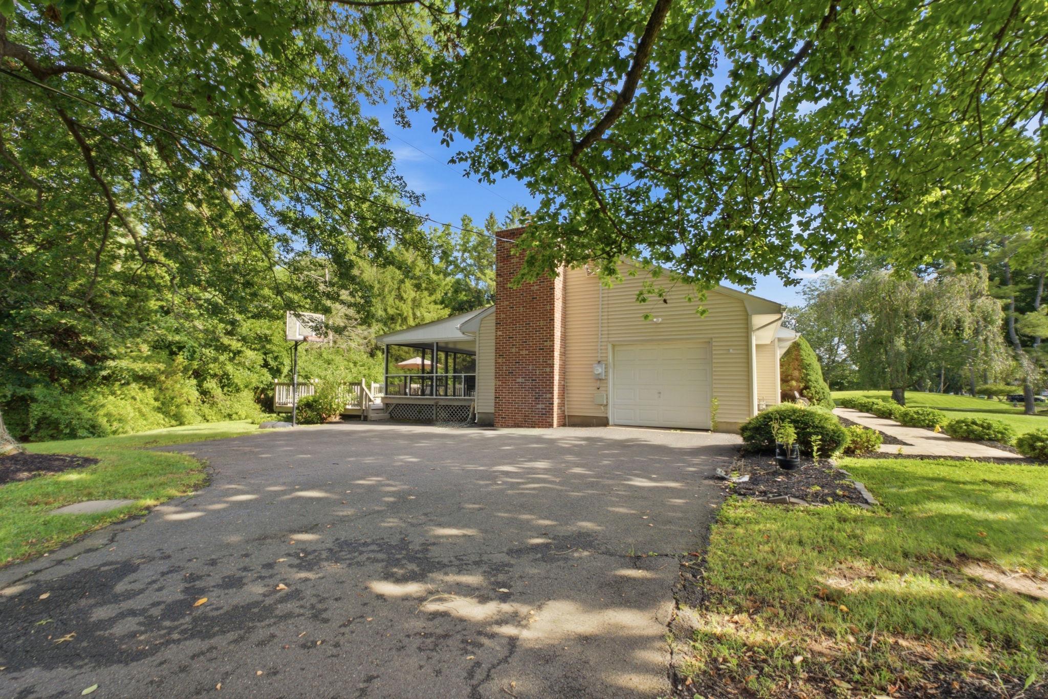 7 MORNINGSIDE DRIVE