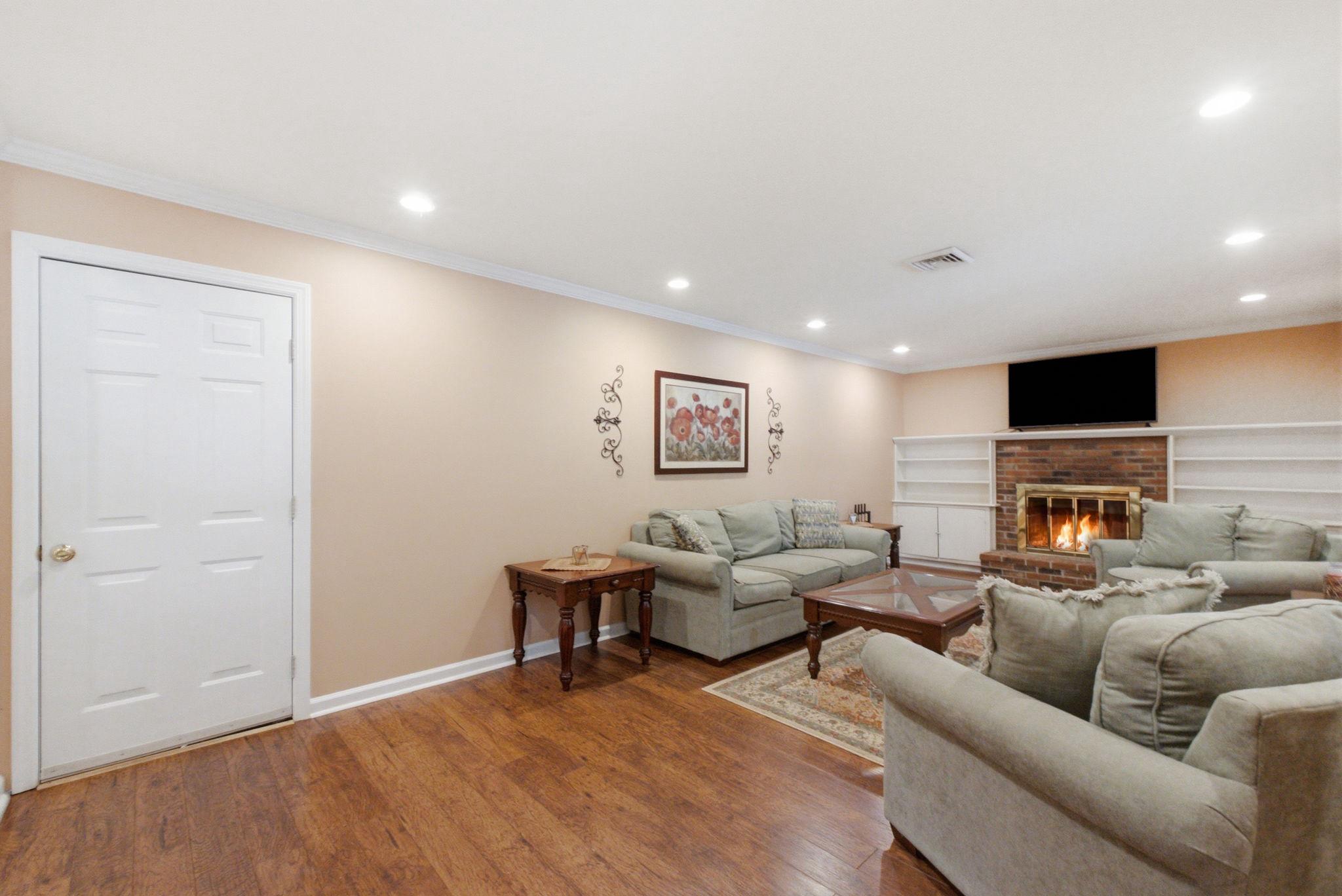 7 MORNINGSIDE DRIVE