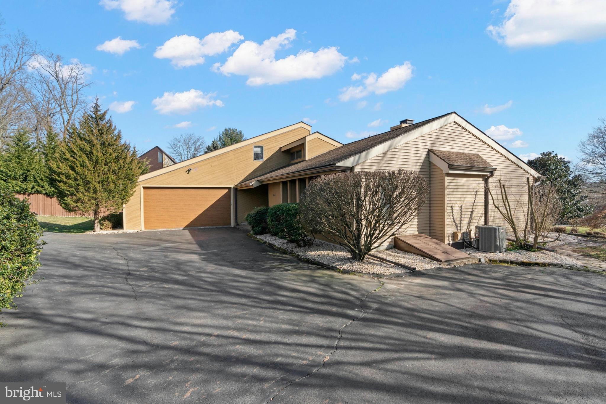 956 Bridgetown Pike