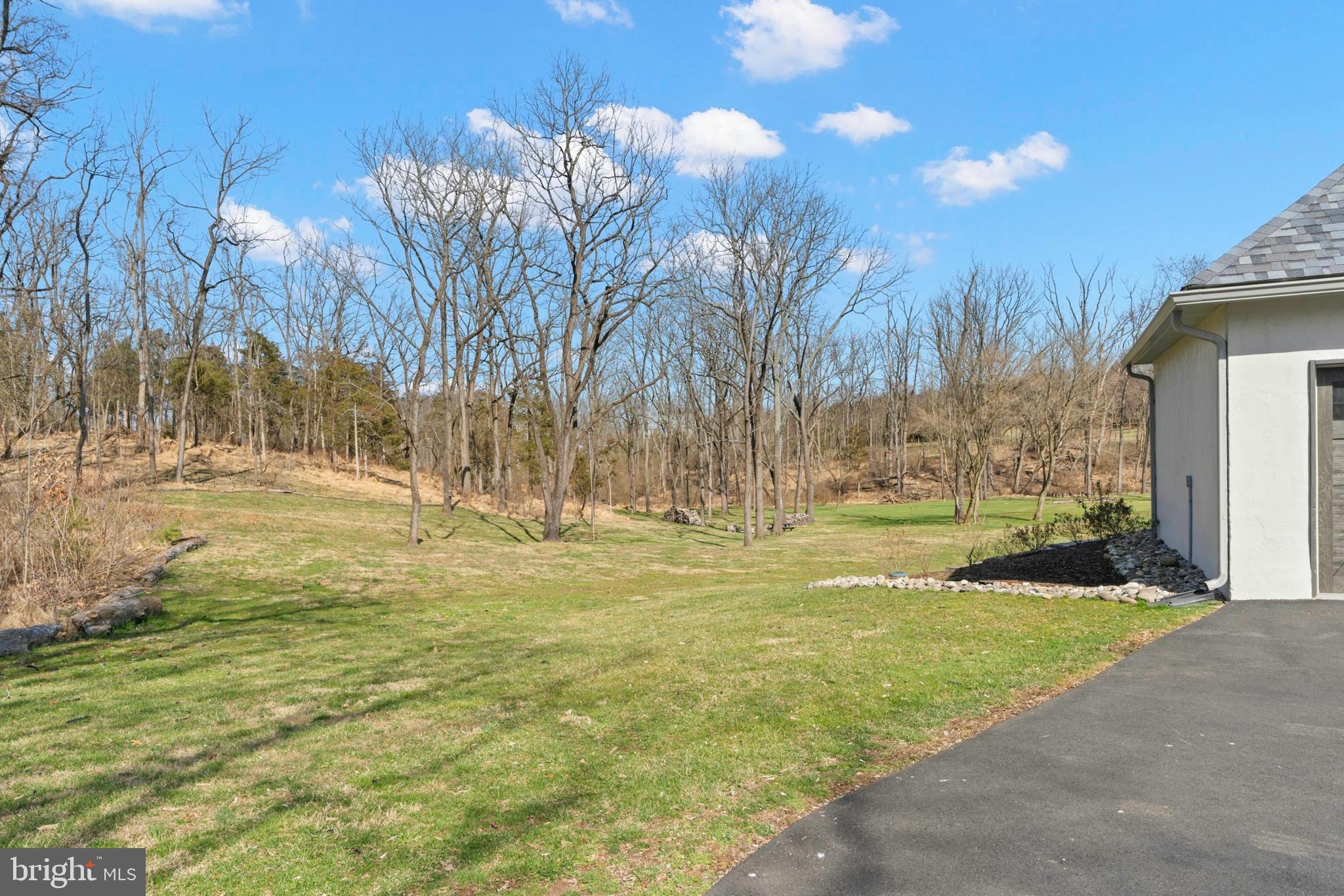 2654 N SUGAN RD