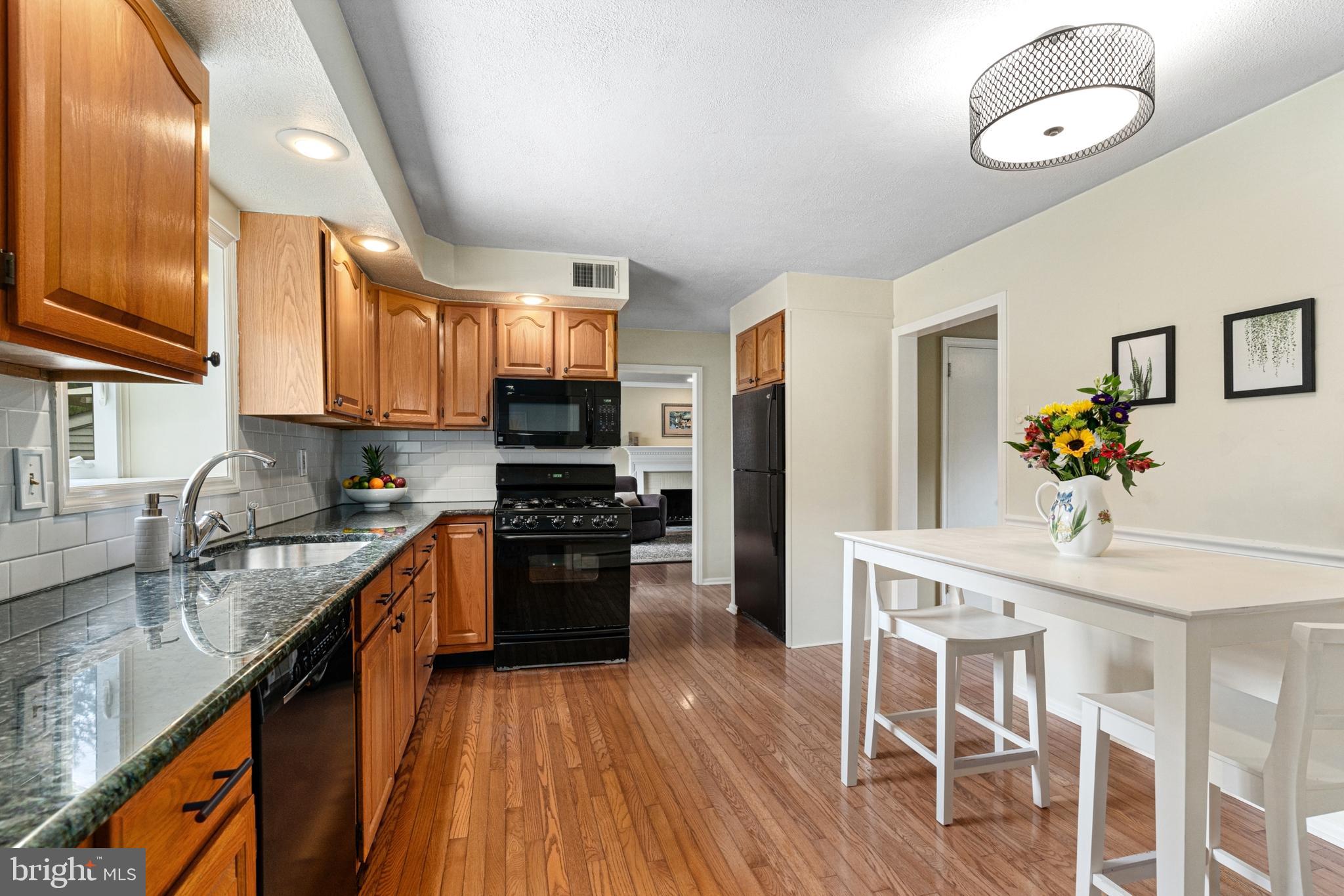 2305 Langhorne Yardley Rd