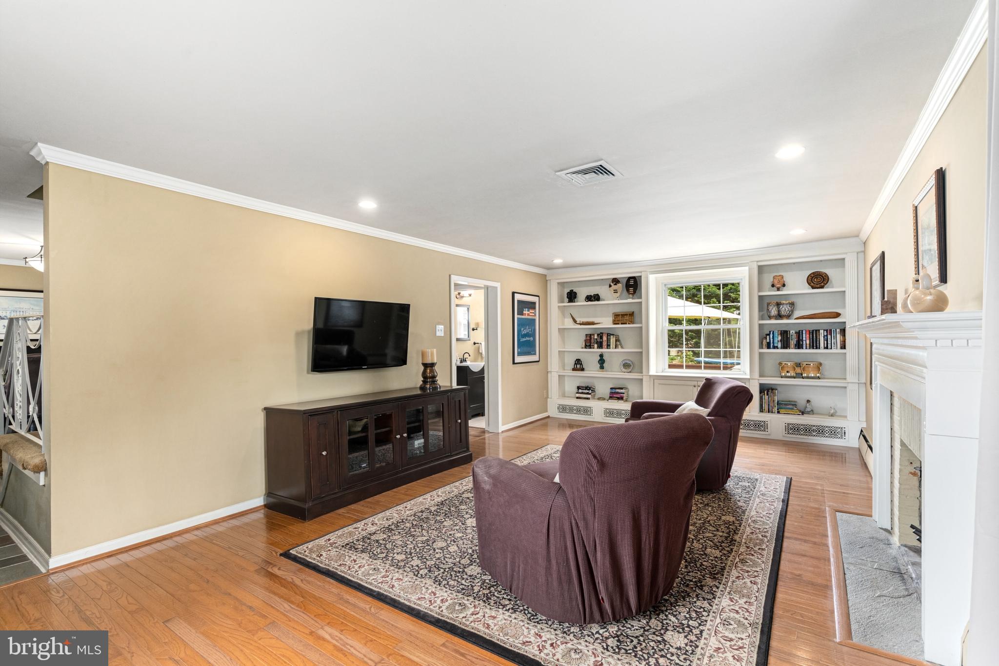 2305 Langhorne Yardley Rd
