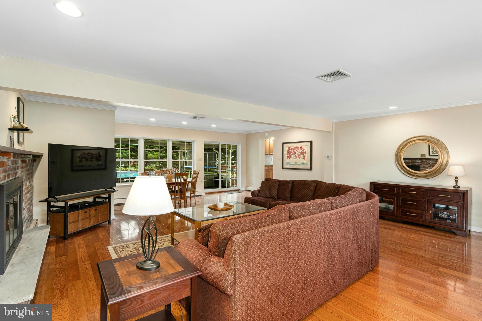 2305 Langhorne Yardley Rd