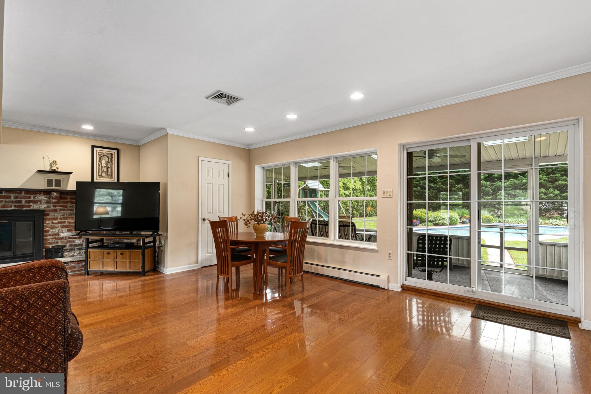 2305 Langhorne Yardley Rd