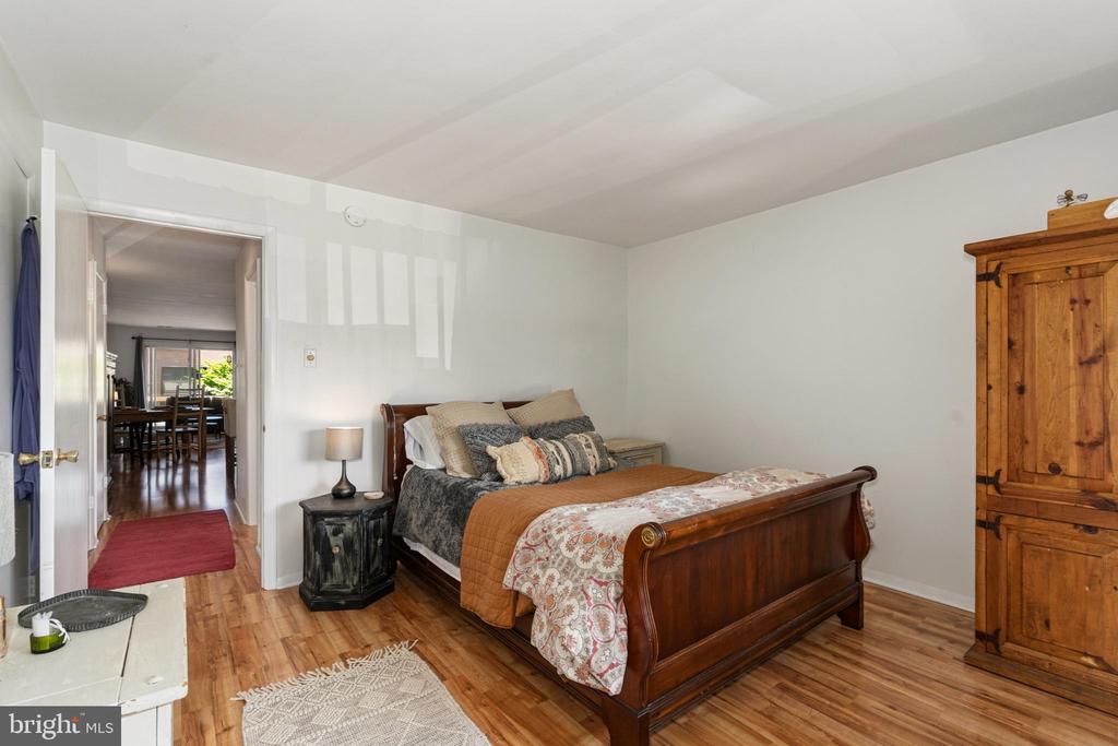 45 B Darien