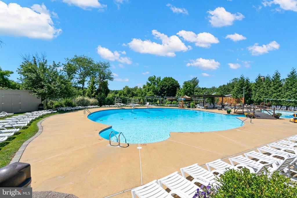 45 B Darien