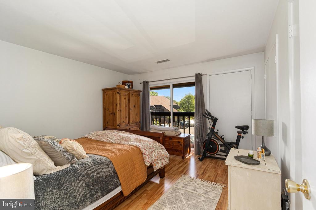 45 B Darien