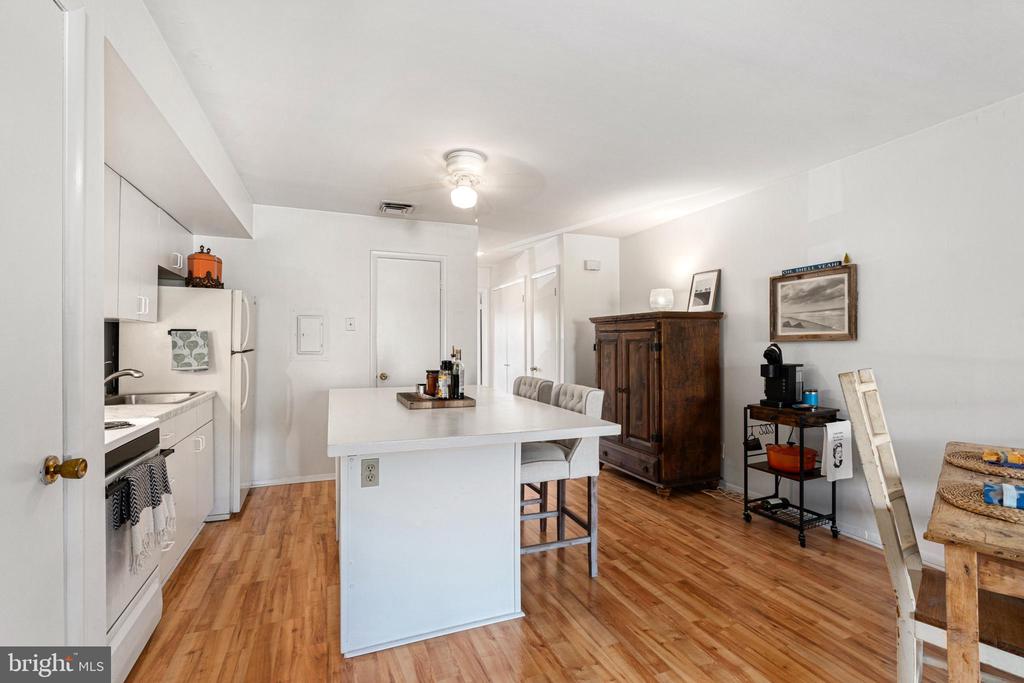 45 B Darien
