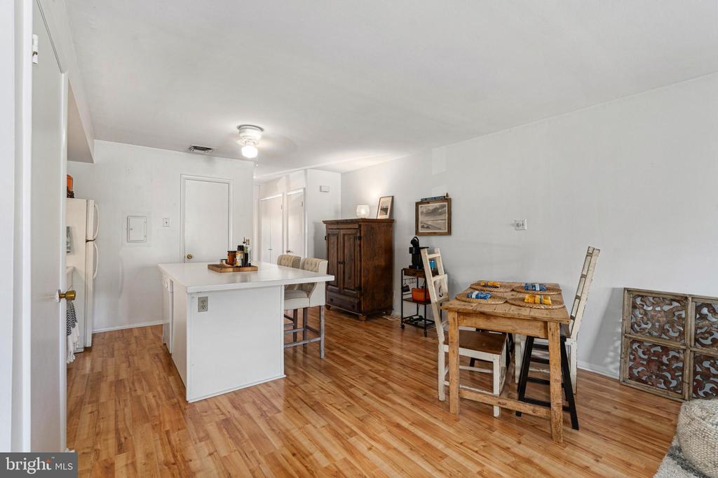 45 B Darien