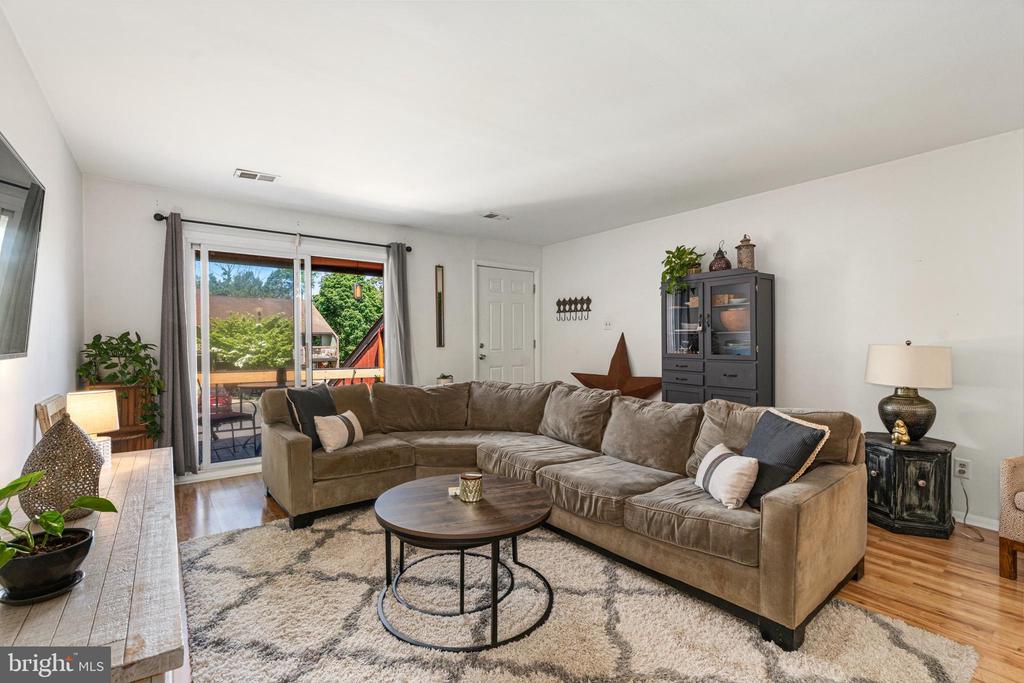45 B Darien
