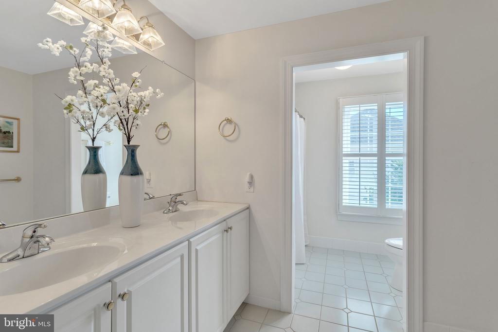 232 Bobwhite Rd