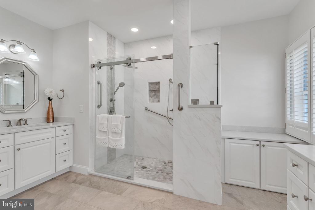 232 Bobwhite Rd