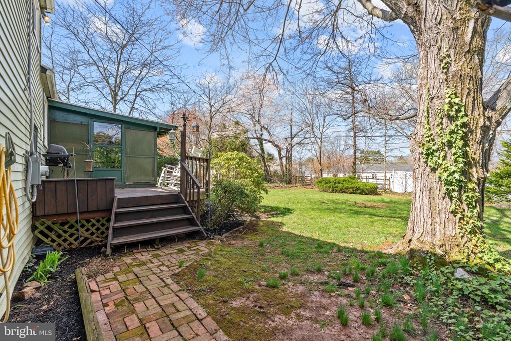 294 Poplar Rd