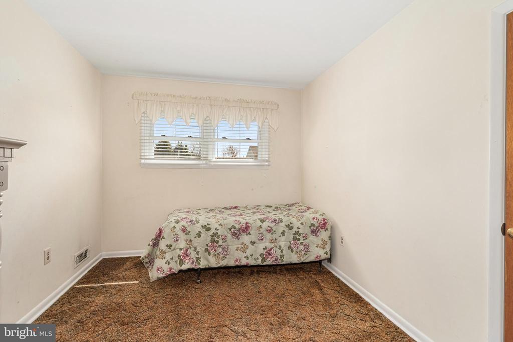 294 Poplar Rd