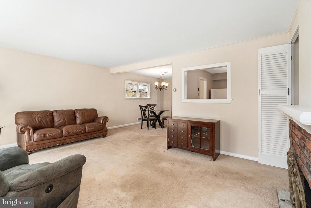 294 Poplar Rd