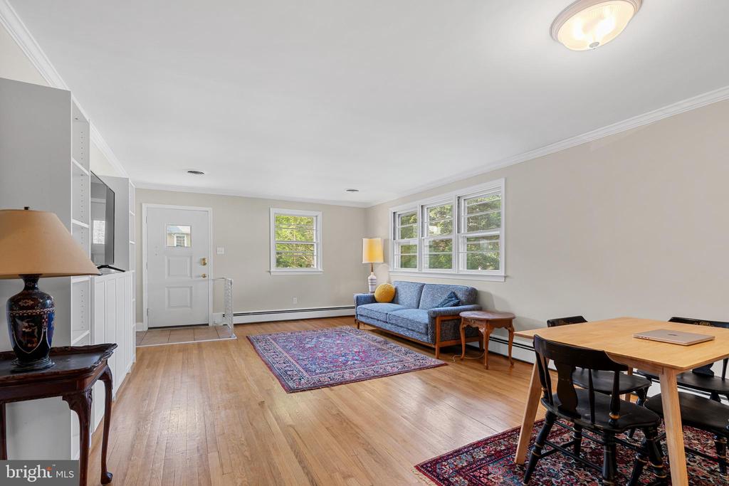 466 LINDEN AVENUE